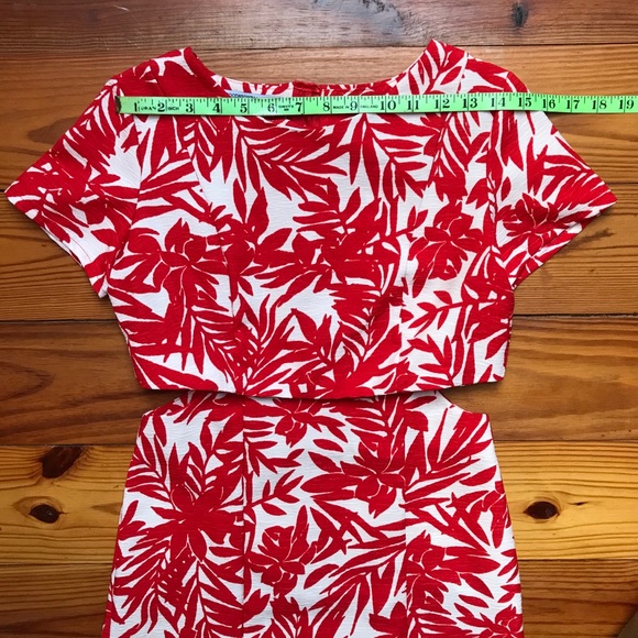 Goodnight Macaroon Floral Dress, EUC, S - Picture 6 of 14